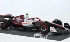 Alfa Romeo C42, Formel 1, GP Bahrain, 2022, Alfa Romeo F1 Team Orlen, Orlen, #24, G.Zhou, 1:18, Minichamps