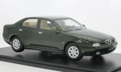 Alfa Romeo 166, dunkelgrün, 1999, 1:18, Triple 9 Collection