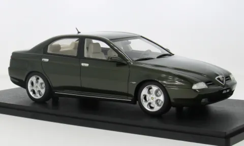 Alfa Romeo 166 Super 3.0, grün, 1998, 1:18, Cult Scale Models