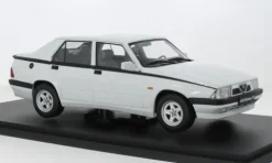 Alfa Romeo 75, weiss, 1991, 1:18, Triple 9 Collection