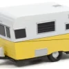 Anhänger Travel Trailer, weiss/hellgelb, 1959, 1:64, Greenlight