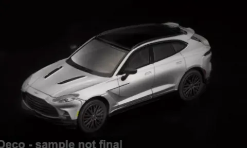 Aston Martin DBX 707, silber, 1:64, Pop Race