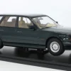 BMW 5er Touring (E34), dunkelgrün, 1996, 1:18, Triple 9 Collection