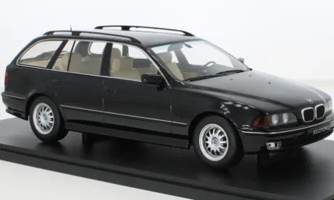 BMW 520i (E39) Touring, schwarz, 1997, 1:18, KK Scale