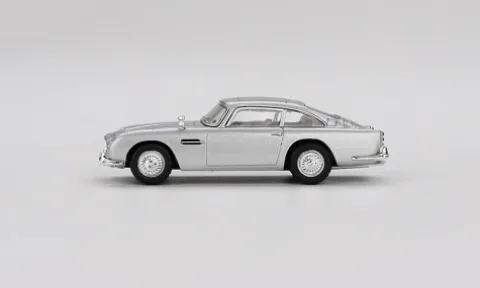 BMW Z8, silber/schwarz, 1999, 1:64, Mini GT