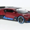 Bugatti Divo, rot/hellblau, 2024, 1:24, Maisto