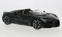 Bugatti W16 Mistral Cabriolet, schwarz, 1:18, Bburago