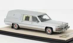Cadillac Superior Hearse, silber, 1980, 1:43, Stamp Models