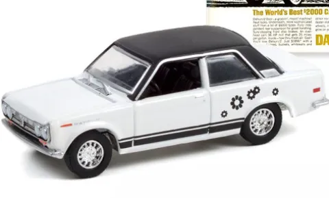 Datsun 510, weiss/schwarz, 1969, 1:64, Greenlight