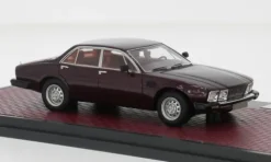 De Tomaso Deauville Series 2, dunkelrot, 1978, 1:43, Matrix