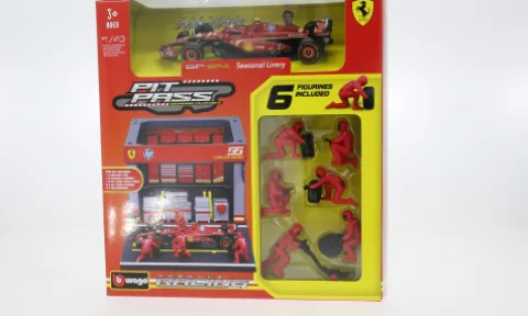 Ferrari SF-24 + Pitbox Set, 2024, #55, C.Sainz, 1:43, Bburago