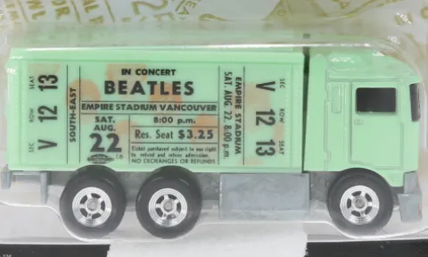 - Hiway Hauler, The Beatles, 1:64, Hot Wheels Premium