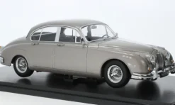 Jaguar MK II 3.8, hellgrau, 1959, 1:18, KK Scale