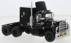 Mack R-Series, schwarz, 1966, 1:43, IXO