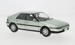 Mazda 323 F, hellgrün, 1989, 1:24, WhiteBox