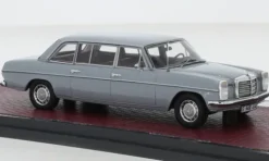 Mercedes -/8 (V114), hellgrau, 1969, 1:43, Matrix