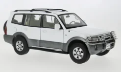 Mitsubishi Pajero V73, weiss, 1:18, Sun Star