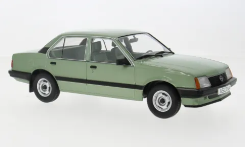 Opel Ascona C, grün, 1981, 1:18, MCG