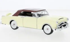 Packard Caribbean, hellbeige/braun, 1953, 1:24, Welly