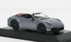 Porsche 911 Carrera GTS Cabriolet, grau, 2024, 1:43, Minichamps
