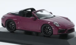 Porsche 911 (992) Targa 4 GTS, violett, 2021, 1:43, Minichamps
