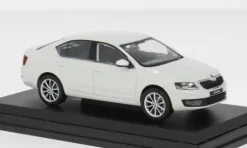Skoda Octavia III, weiss, 2012, 1:43, Abrex