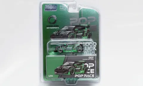 Toyota Pandem GR Yaris, grün/schwarz, 1:64, Pop Race