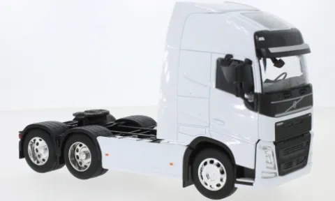 Volvo FH (6x4), weiss, 1:32, Welly
