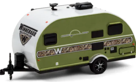 Winnebago Winnie Drop, weiss/oliv, 2017, 1:64, Greenlight